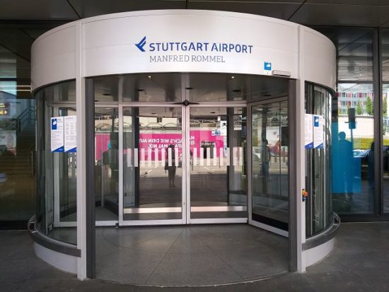 Passagiere und Verkehr – Flughafen Stuttgart