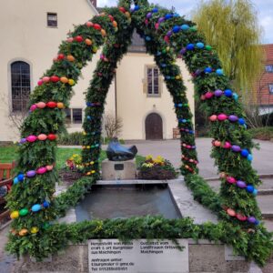 Erster Maichinger Osterbrunnen