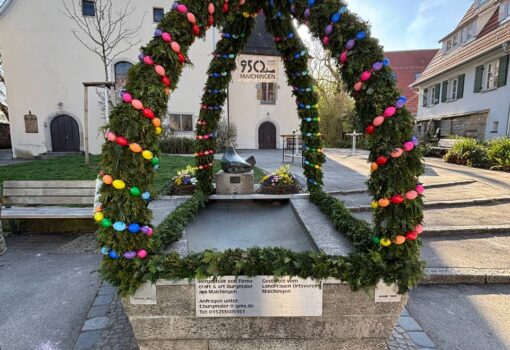 Einweihung des Maichinger Osterbrunnens: Ein Fest im Zeichen der Tradition und Gemeinschaft