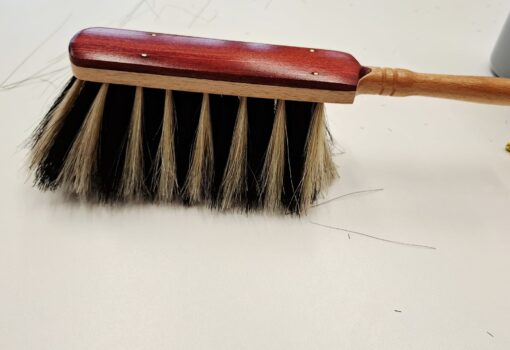 Wir fertigen jeder seinen eigen Handfeger