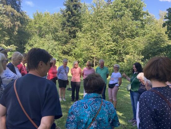 Waldbaden – mit allen Sinnen den Wald erleben